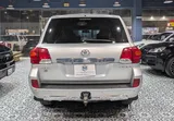 Toyota Land Cruiser VXR 2013 V8 